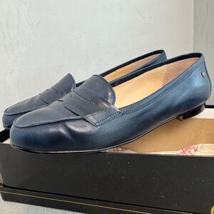 Vintage Etienne Aigner Navy Leather Loafers 7.5W Classic Slip On Shoes